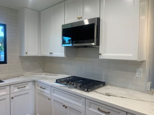 Kitchen backsplash right side.