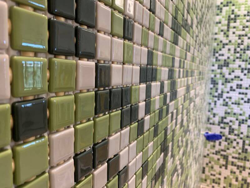 Wingstop in Stockton new tile close-up.